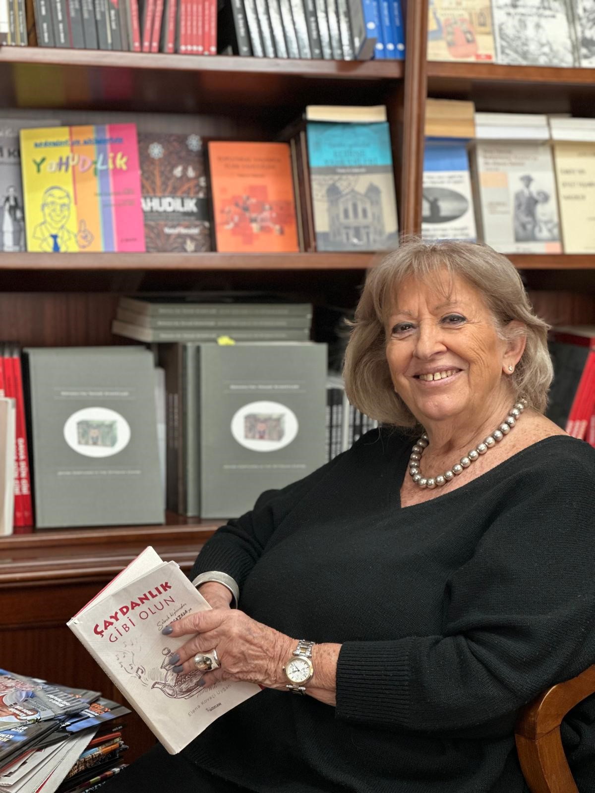 Elena Kova�i Uygan&acute;�n penceresinden ��aydanl�k gibi olun��