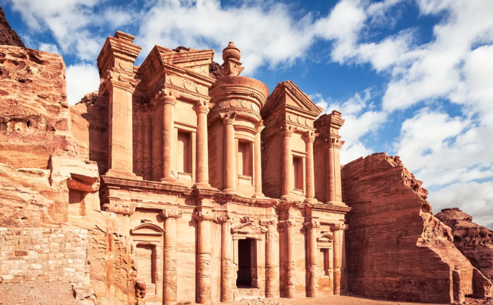 ��l�n gizemli halk� Nabat�ler