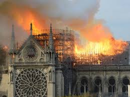 Notre Dame´n kllerinden douu