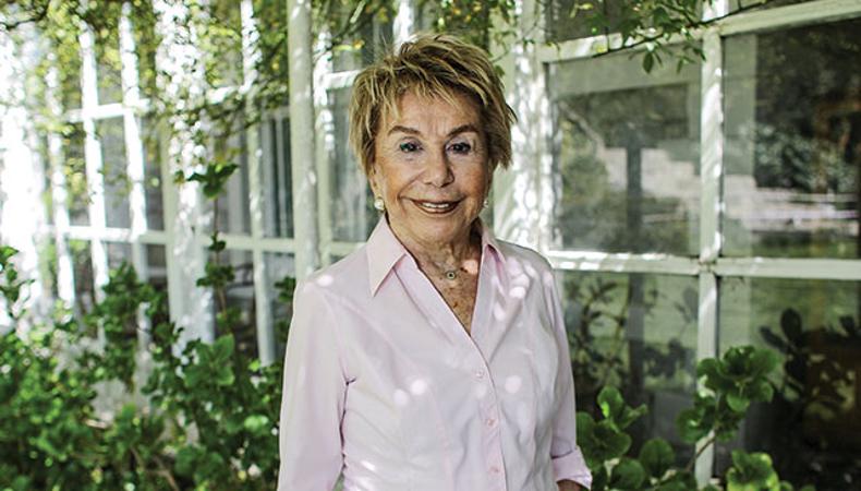 Cici nsanlardan Birine: Prof. Dr. Oya Baak´a Veda